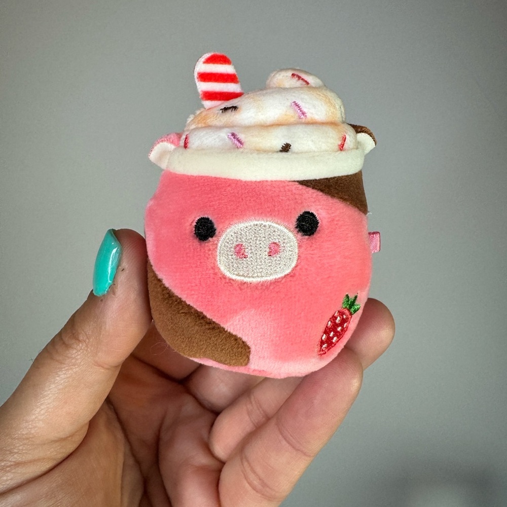 Rishi the Strawberry Milkshake Cow Micromallow